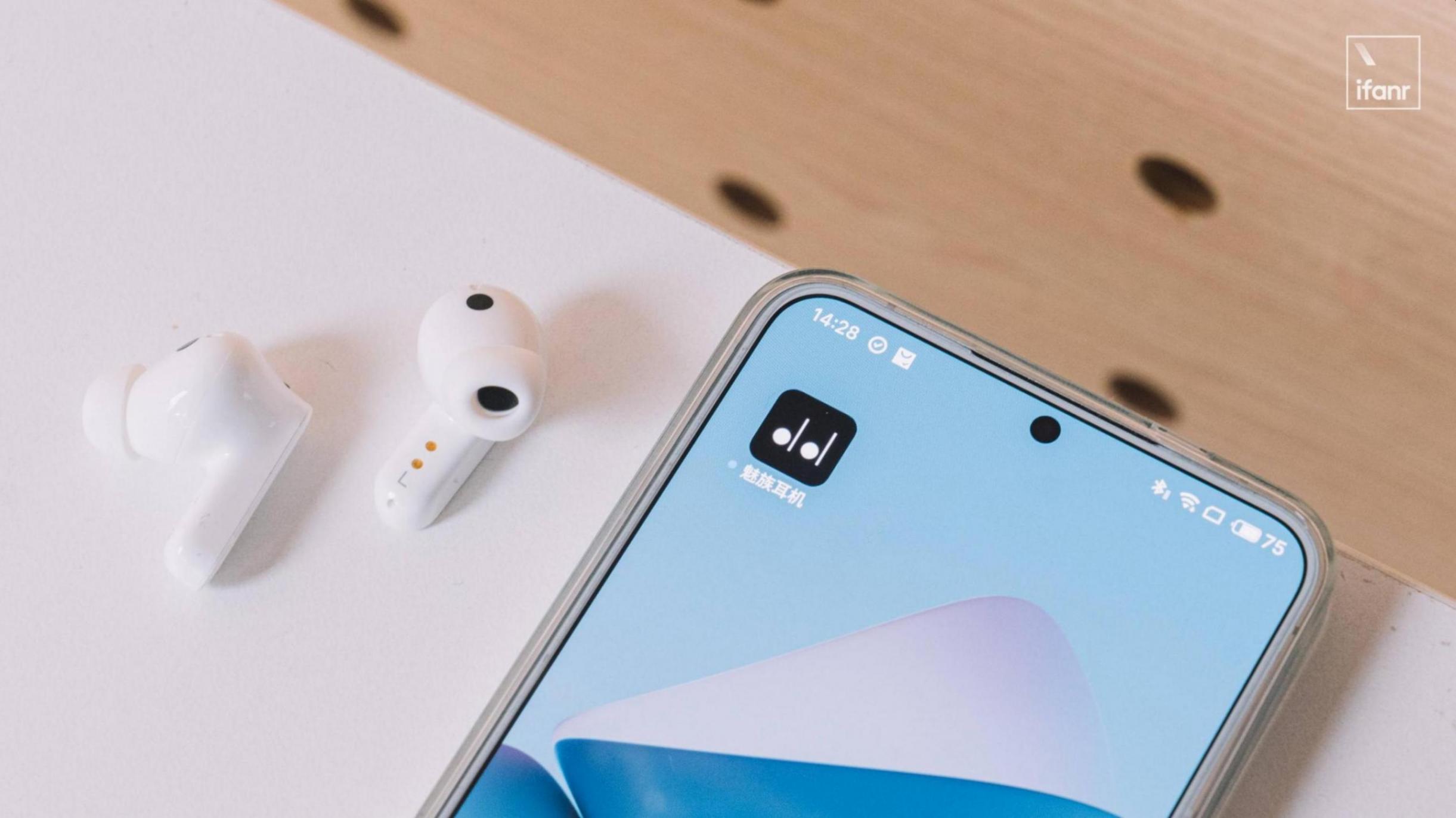 魅族 Live AI 真無線耳機體驗:加了 AI 的耳機,會更好聽嗎