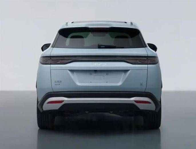 趁熱打鐵,比亞迪宋L DM-i曝光,大招好像沒有CD一樣!