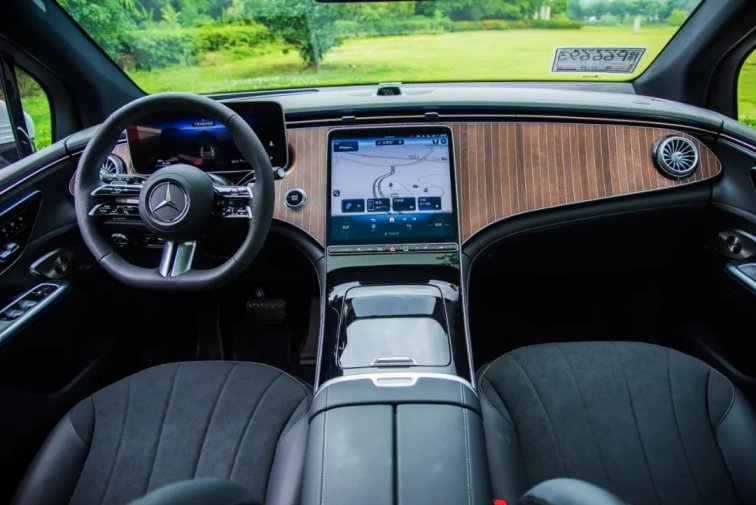 試駕奔馳的EQE純電SUV:豪華超越期待,科技注入情感