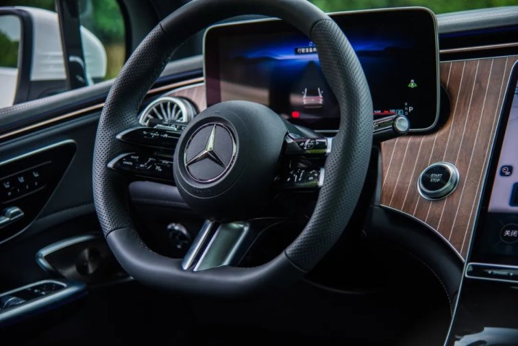 試駕奔馳的EQE純電SUV:豪華超越期待,科技注入情感