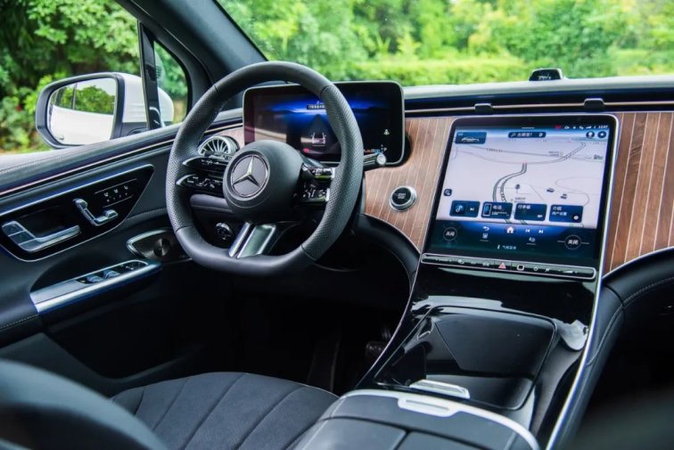 試駕奔馳的EQE純電SUV:豪華超越期待,科技注入情感