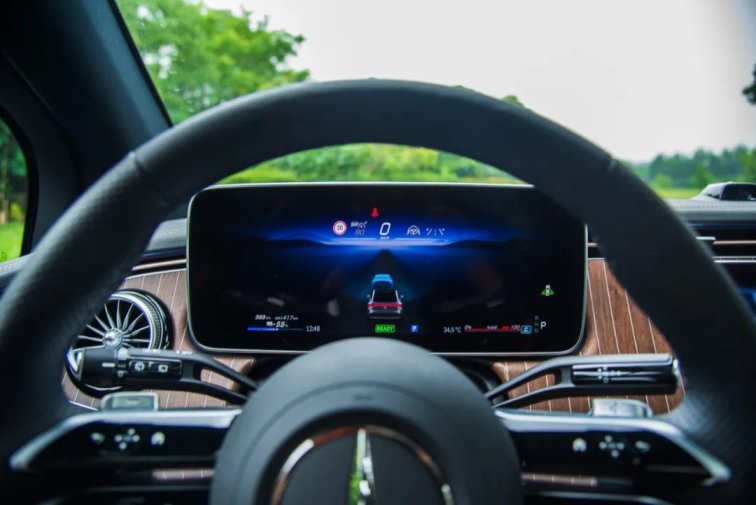 試駕奔馳的EQE純電SUV:豪華超越期待,科技注入情感