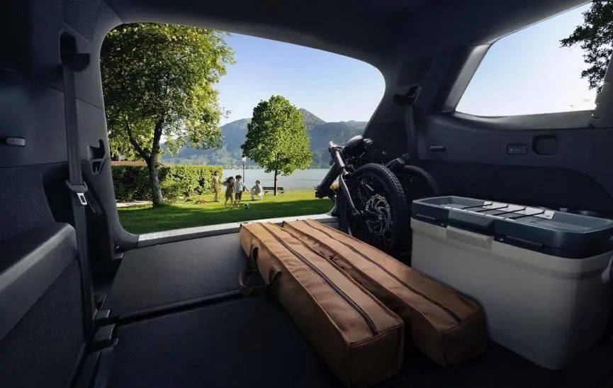 40萬級(jí)豪華中大型SUV,買誰才能「品」超所值?