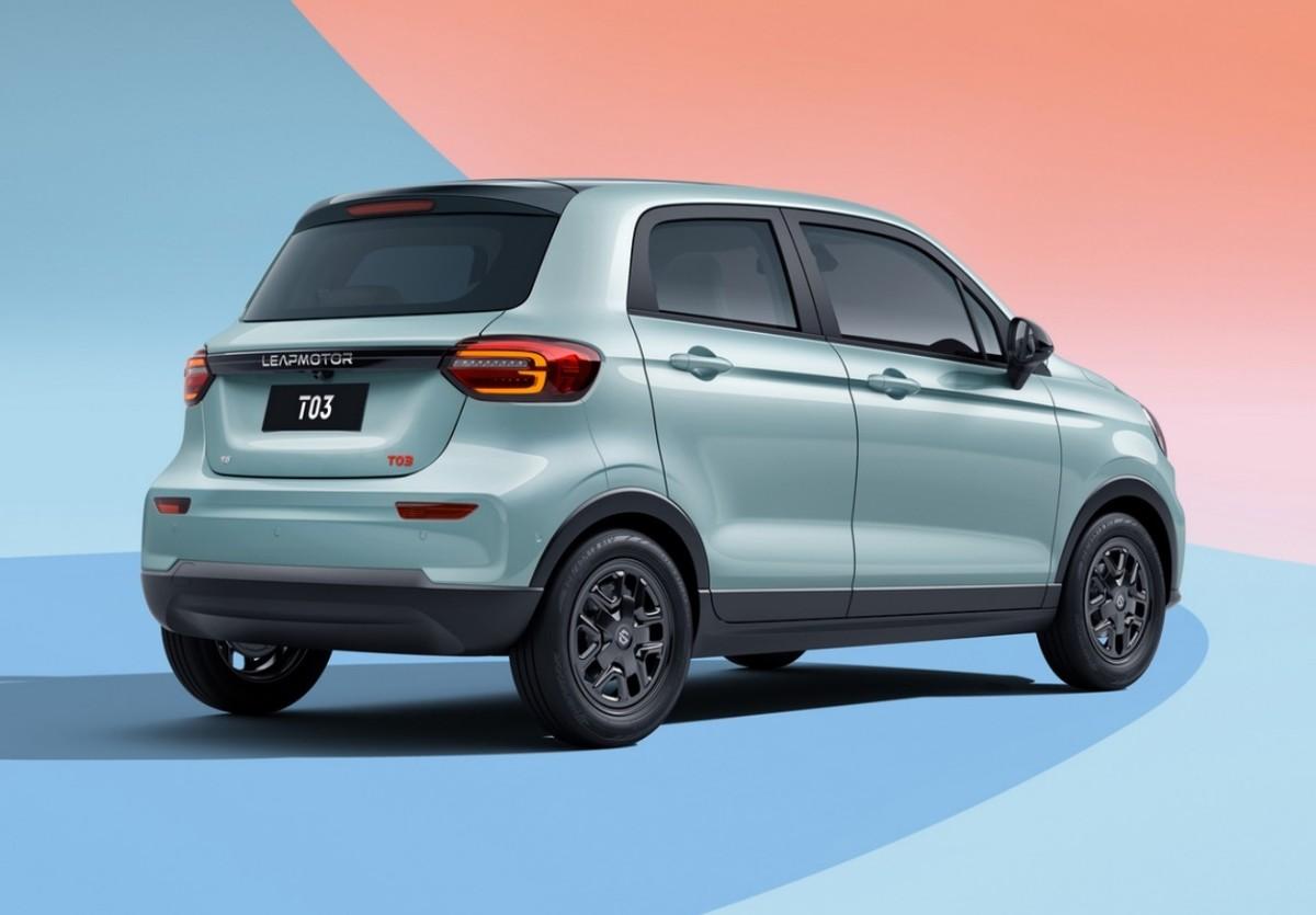 想買一臺家用代步微型車:零跑全新T03和長安Lumin誰比較合適?