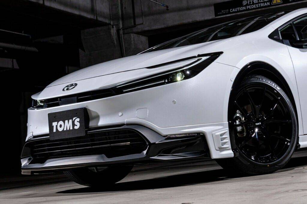 豐田御用改裝廠Tom\'s推出5代普銳斯改裝套件