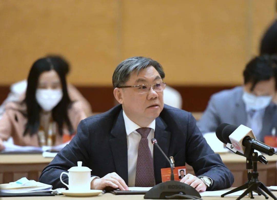 陳虹在上汽的40年