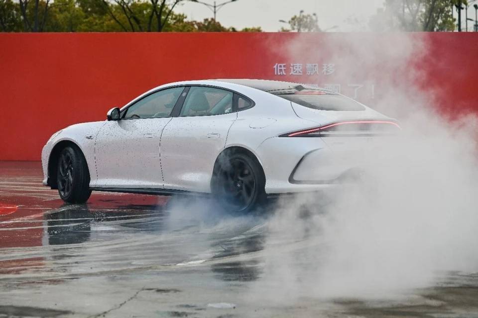 講真:當(dāng)你真正感受過智己L6,可能就不會迷戀小米SU7了