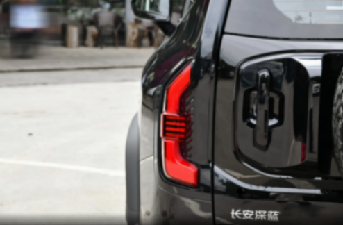 20萬預算再添新選擇,120小時訂單超1.4萬臺,深藍G318是你的菜嗎