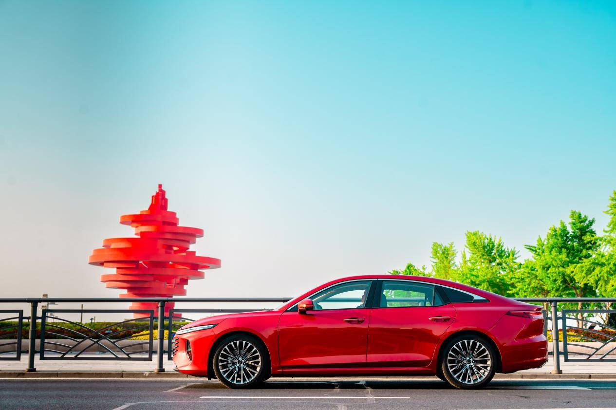 奔騰B70卷價格,花A級錢買B級大家轎,不被德系割韭菜!