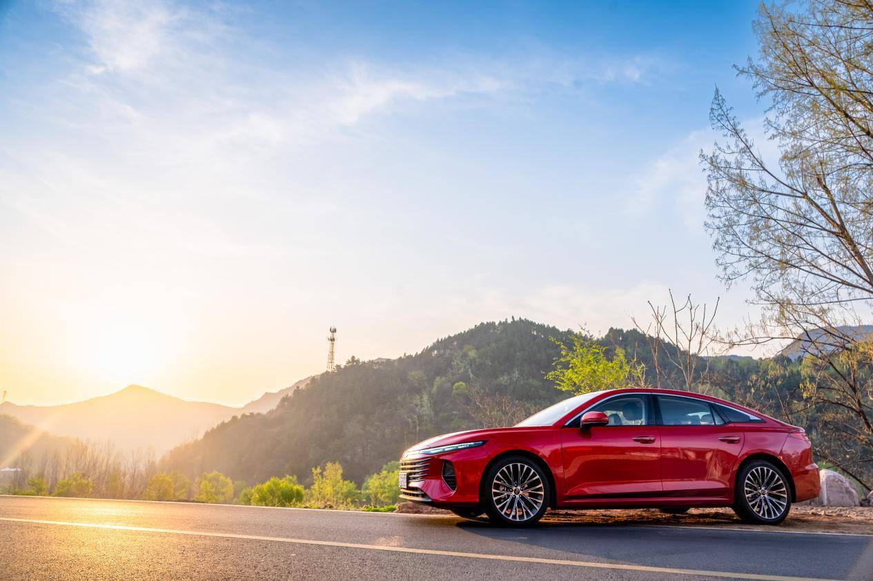 奔騰B70卷價格,花A級錢買B級大家轎,不被德系割韭菜!