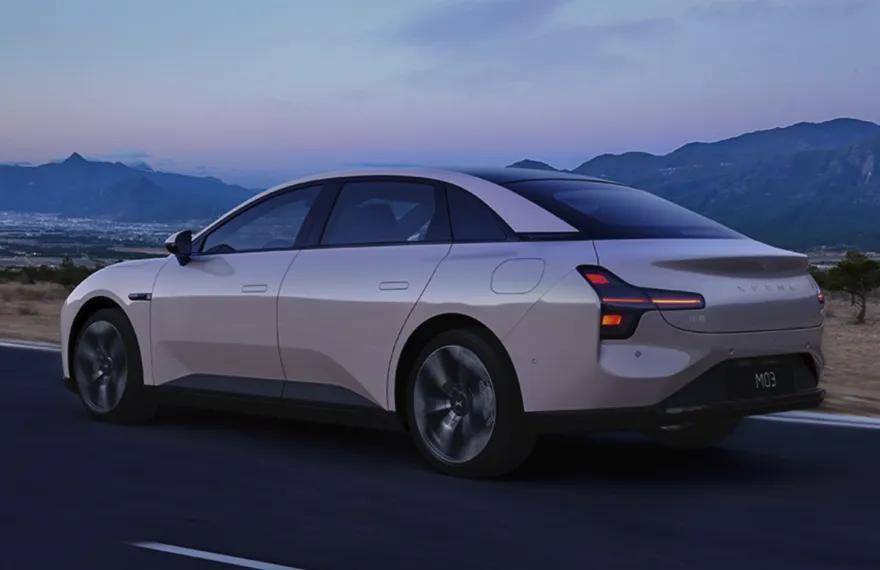 小鵬MONA M03:不成功,便成仁?