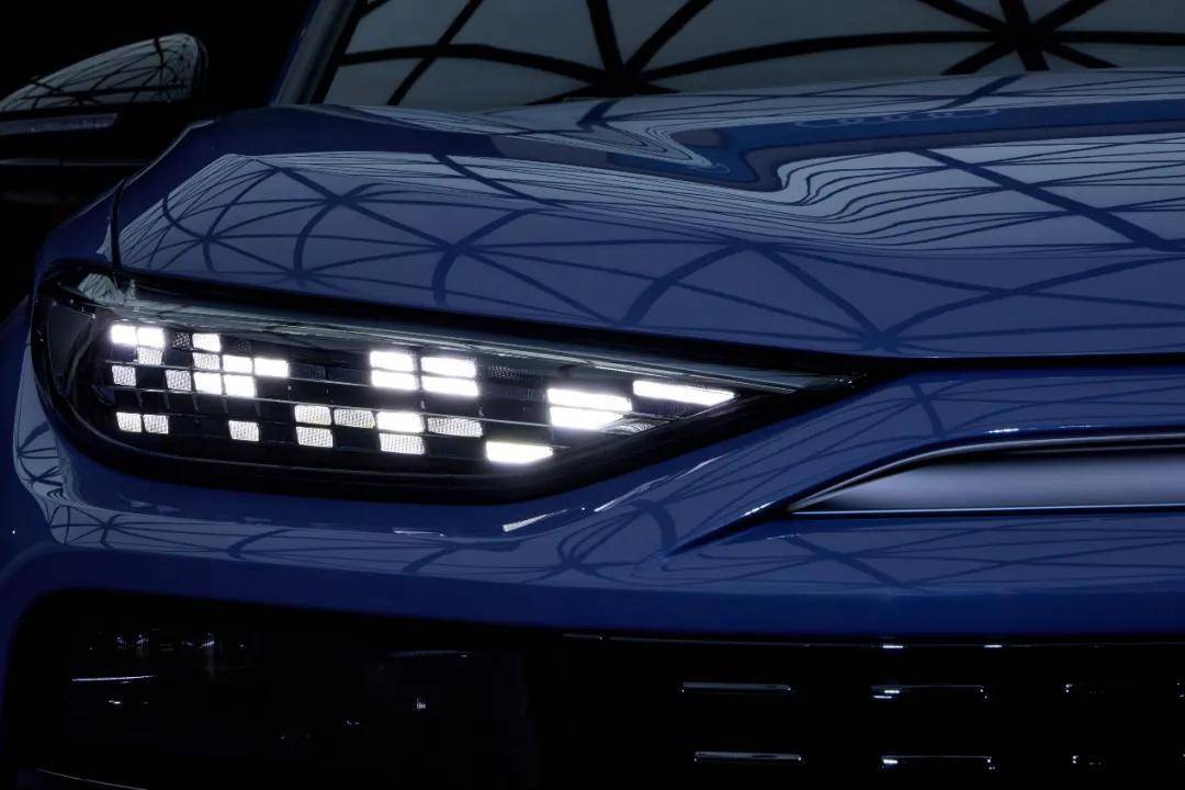 你燈長還是你燈廠,奧迪Q6L e-tron有點東西