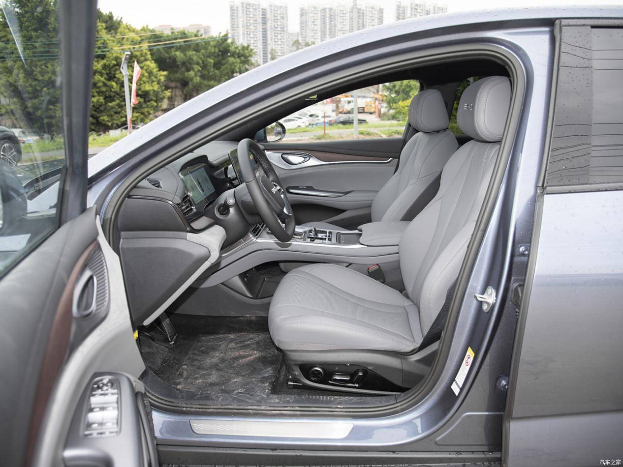 “車海戰(zhàn)術(shù)”?比亞迪新車海豹07DM-i似乎不被大家看好?