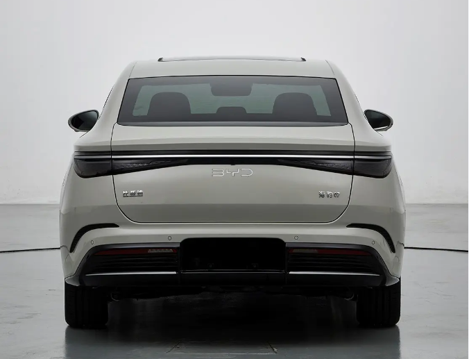 “車海戰(zhàn)術(shù)”?比亞迪新車海豹07DM-i似乎不被大家看好?