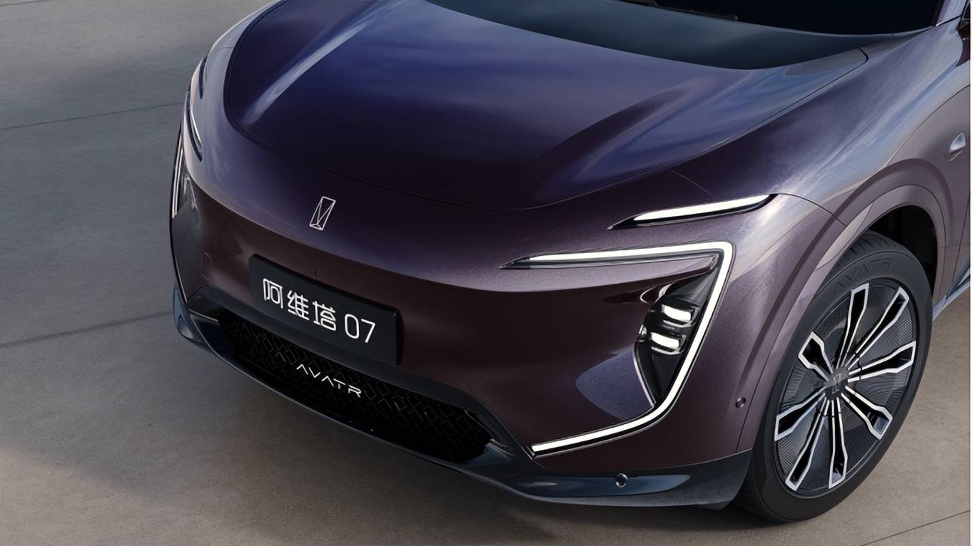 純電是個偽命題?電車化是未來,但混動增程定生死