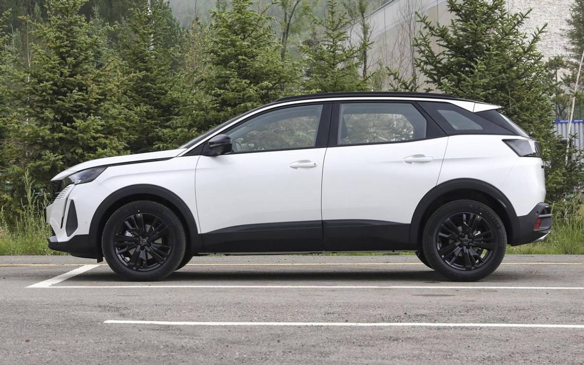 明明產品力不差,價格也已跌至13萬內,為何標致4008卻仍賣不動?