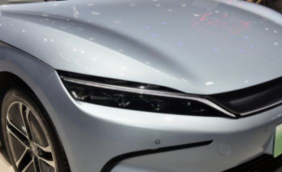 20萬預算想買主打性能家用電車,零跑C01和漢EV,應該怎么選?