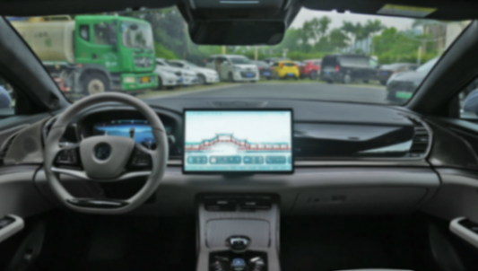 20萬預算想買主打性能家用電車,零跑C01和漢EV,應該怎么選?