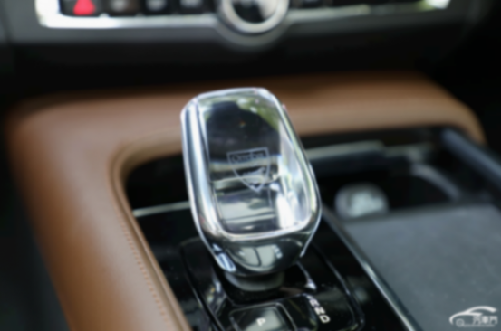 內奢外秀的行政先鋒 靜態體驗沃爾沃S90 14