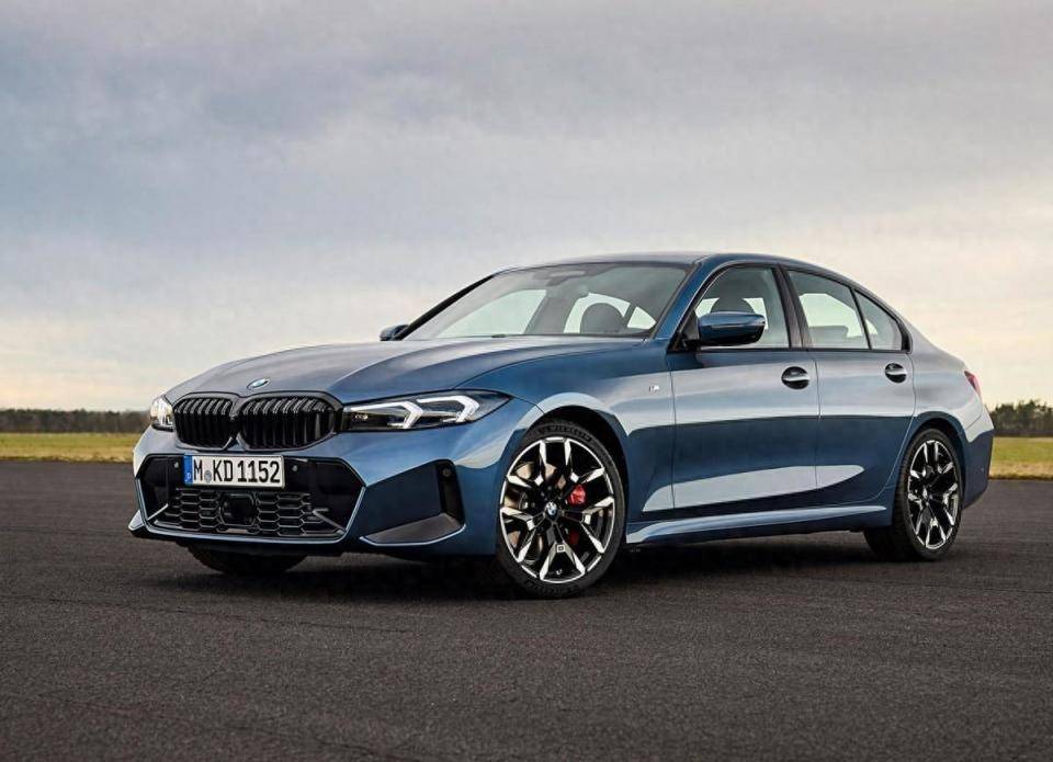 寶馬上硬菜:2款熱銷車更新,內(nèi)飾精裝修!全新1系外觀設(shè)計(jì)引爭(zhēng)議 圖片