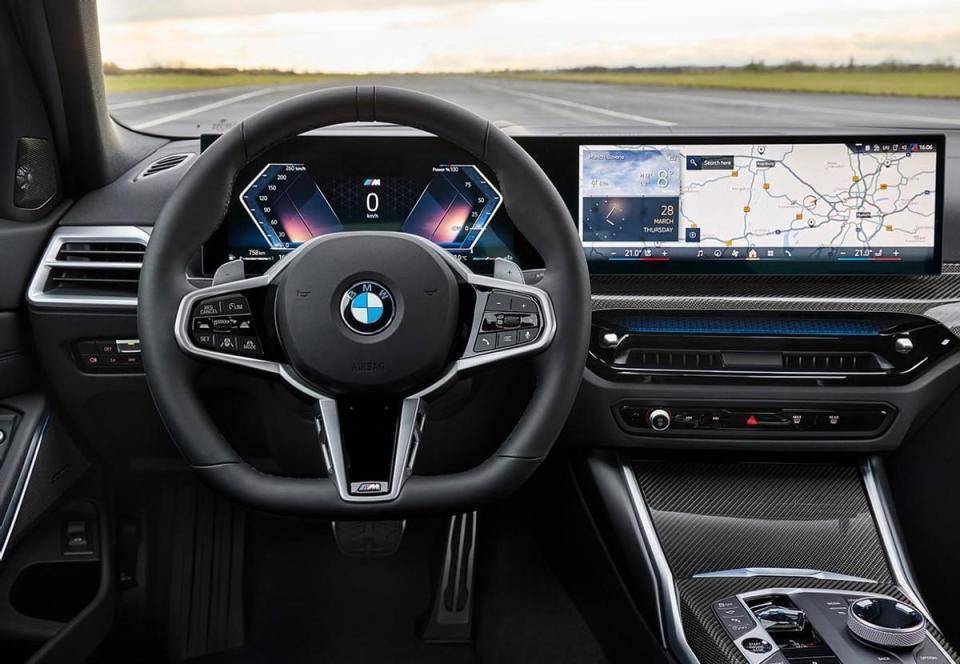 寶馬上硬菜:2款熱銷車更新,內(nèi)飾精裝修!全新1系外觀設(shè)計(jì)引爭(zhēng)議 圖片