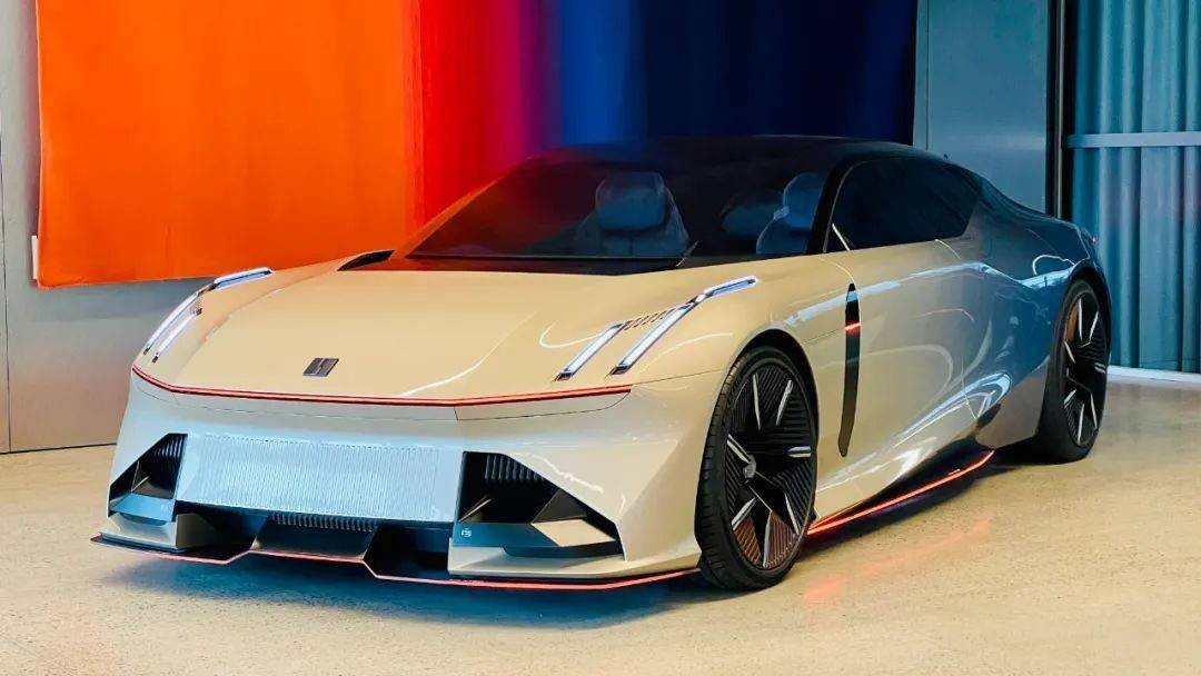 領克Z10:以純電之名開啟明日之旅