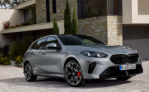 BMW官方在歐洲發布了經典掀背轎車寶馬1系的全新款型