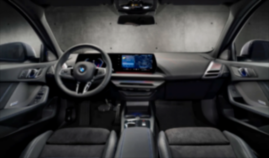 BMW官方在歐洲發布了經典掀背轎車寶馬1系的全新款型