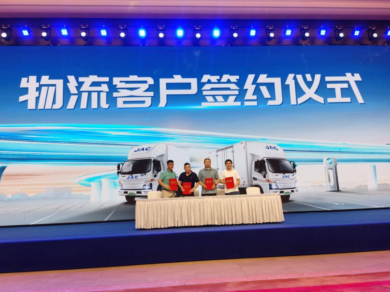 打造純電輕卡新價值標桿,帥鈴EV5強勢登陸上海市場