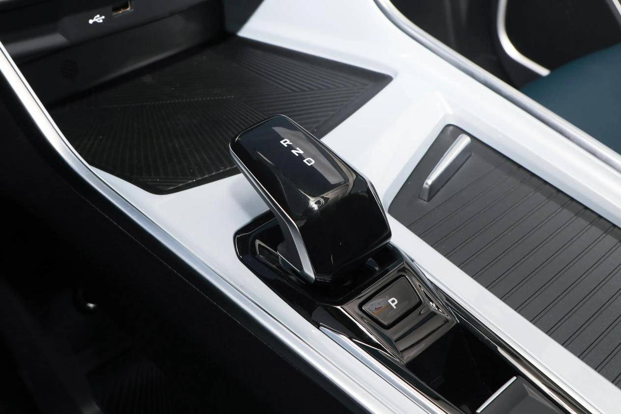 9c797d13cbf3fc90a8311b195944a5d2~2508x0