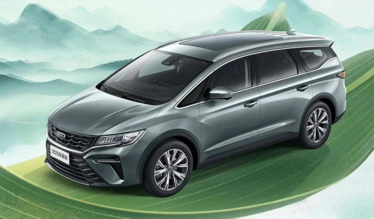 長超4.8米家用MPV,6/7座可選,搭1.5T動力,10萬左右能落地 f78b52045e614d1b93a4485df0836950~noop