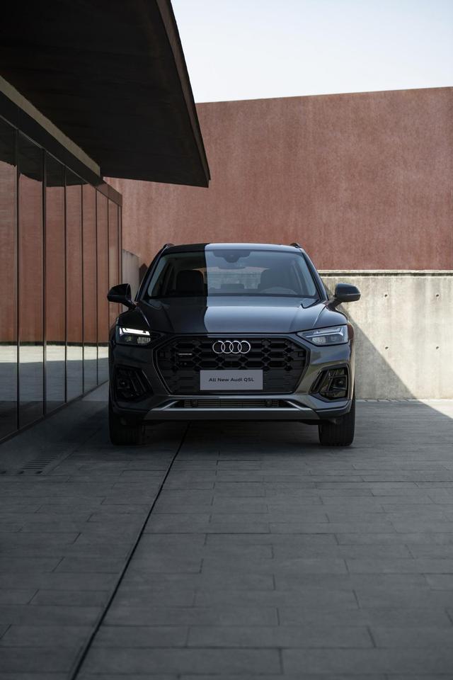 到店體驗奧迪Q5L,售價39.88-48.88萬元,跟寶馬X3比怎么樣?