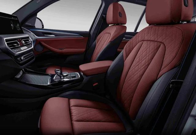 到店體驗奧迪Q5L,售價39.88-48.88萬元,跟寶馬X3比怎么樣?