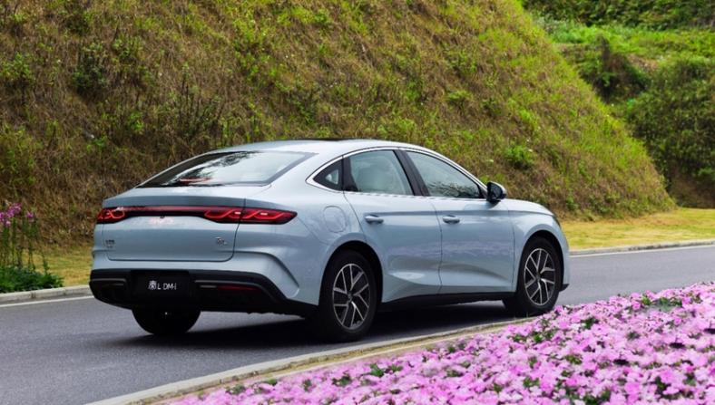 關閉工廠 削減產能 銷量暴跌 日產是怎么從“日系頭牌”淪落至此的?