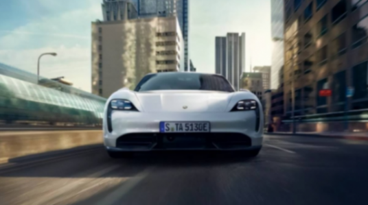 多虧國產(chǎn)新能源,保時捷也在大甩賣了,傳統(tǒng)豪車終成時代的眼淚?