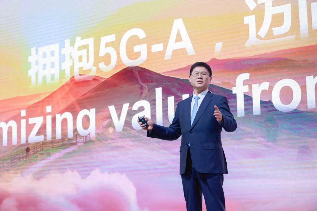 打通網絡高質量供給:華為李鵬談5G-A商業路徑