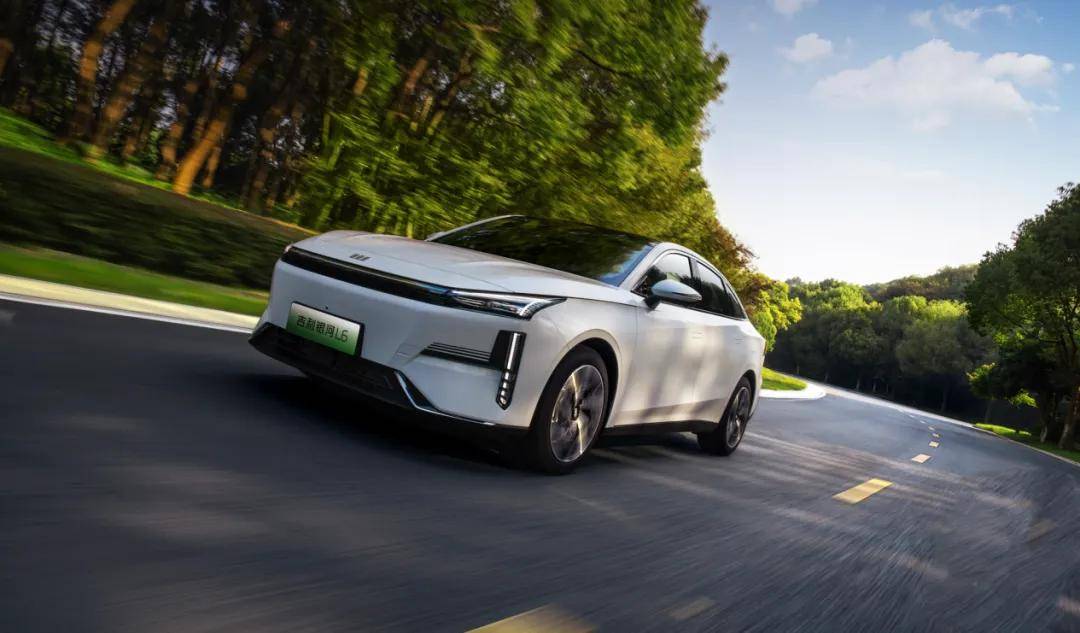 銀河E5:怎么去追銷量一哥?