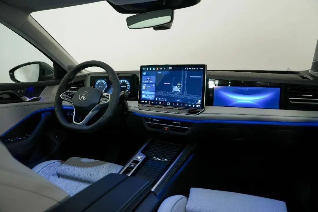 大眾多款新車曝光:不止換代邁騰、帕薩特,高爾夫R也來了