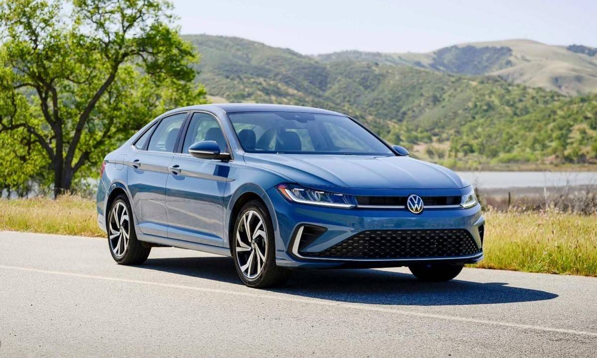 大眾多款新車曝光:不止換代邁騰、帕薩特,高爾夫R也來了