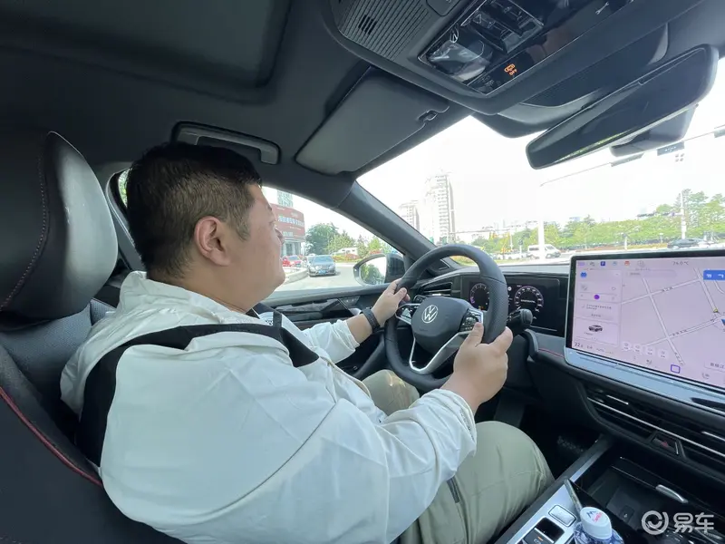 老樹新花:全新邁騰B9亮相昆明國際車展