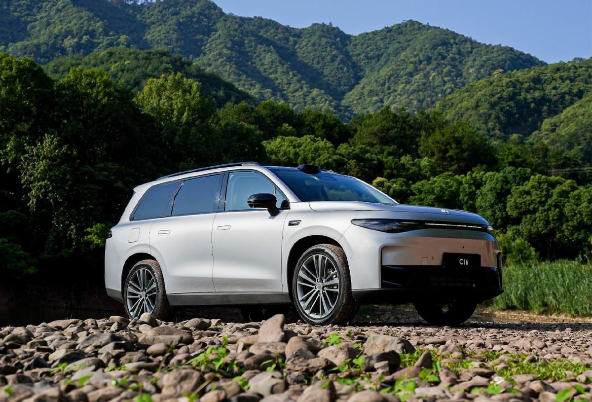 零跑C16性價(jià)比也很高!它和比亞迪唐DM-p誰(shuí)更值得選?