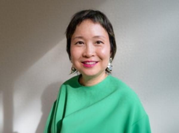 奇廷泫履新紐大藝術學院,華人德再推書法新著