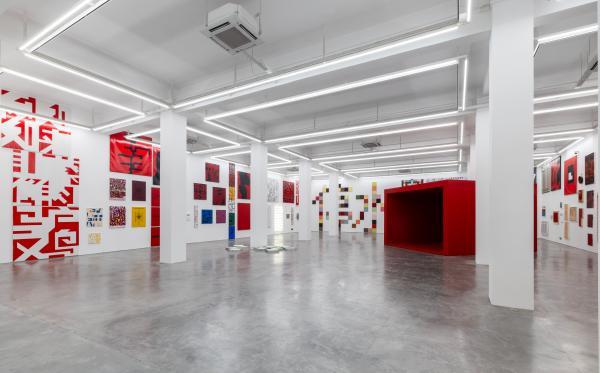 奇廷泫履新紐大藝術學院,華人德再推書法新著