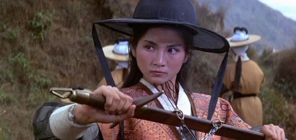 演員鄭佩佩去世,曾出演《唐伯虎點秋香》《臥虎藏龍》