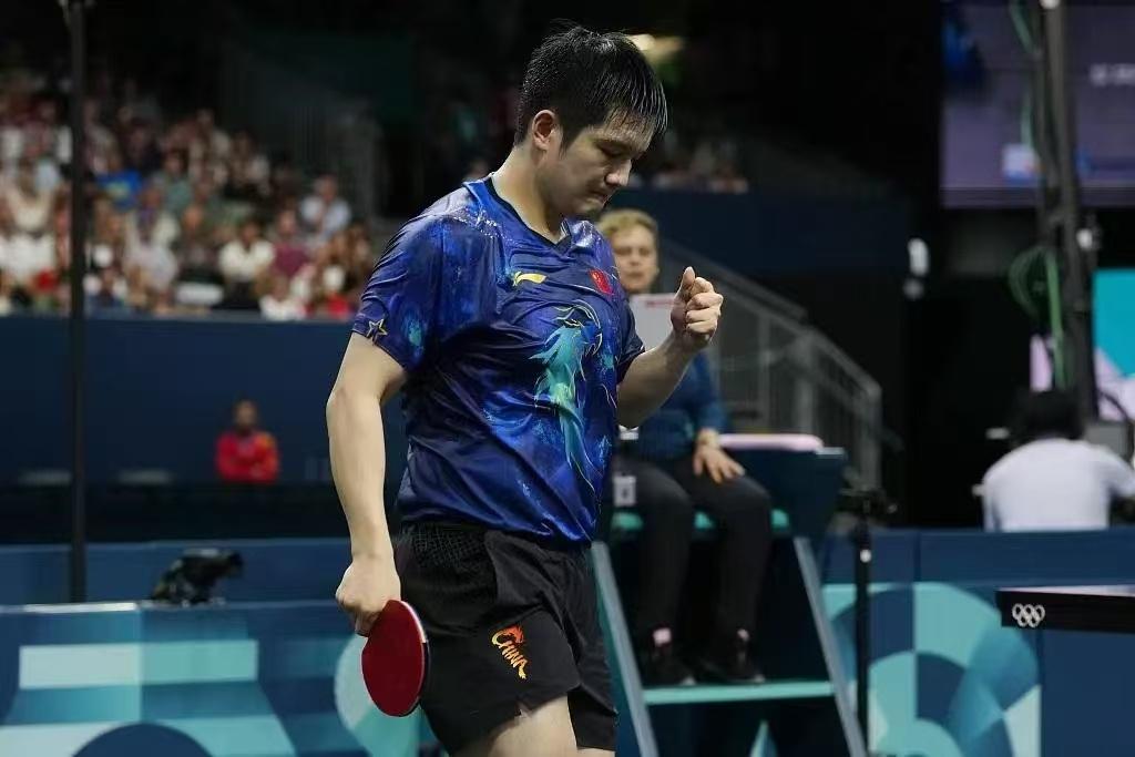 今晚乒乓男單半決賽,楊浦輸送運(yùn)動員樊振東出戰(zhàn)!
