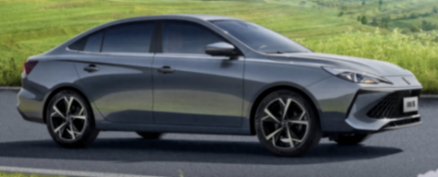 2024款上汽榮威i5尊榮版轎車上市:方向盤降級塑料,8.59萬元