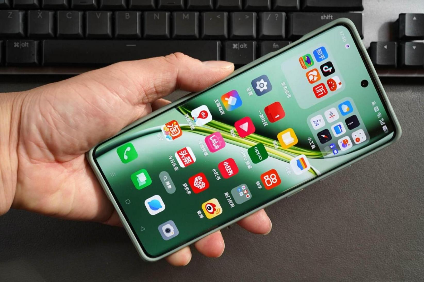 更強的中端手機旗艦,一加 Ace3 Pro全面評測