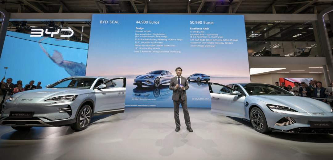 奔馳電池回收工廠實(shí)現(xiàn) 96% 回收率,比亞迪在巴西推出混動(dòng)皮卡