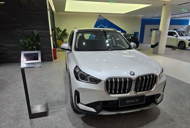 奔馳打六折,保時捷跌破40萬元,傳統豪車也“卷”起來了