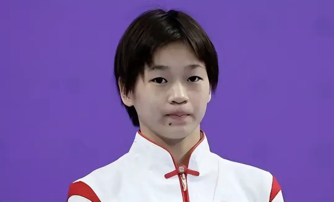 全紅嬋有新家了?房間寬敞,全新裝飾,客廳大到驚人。